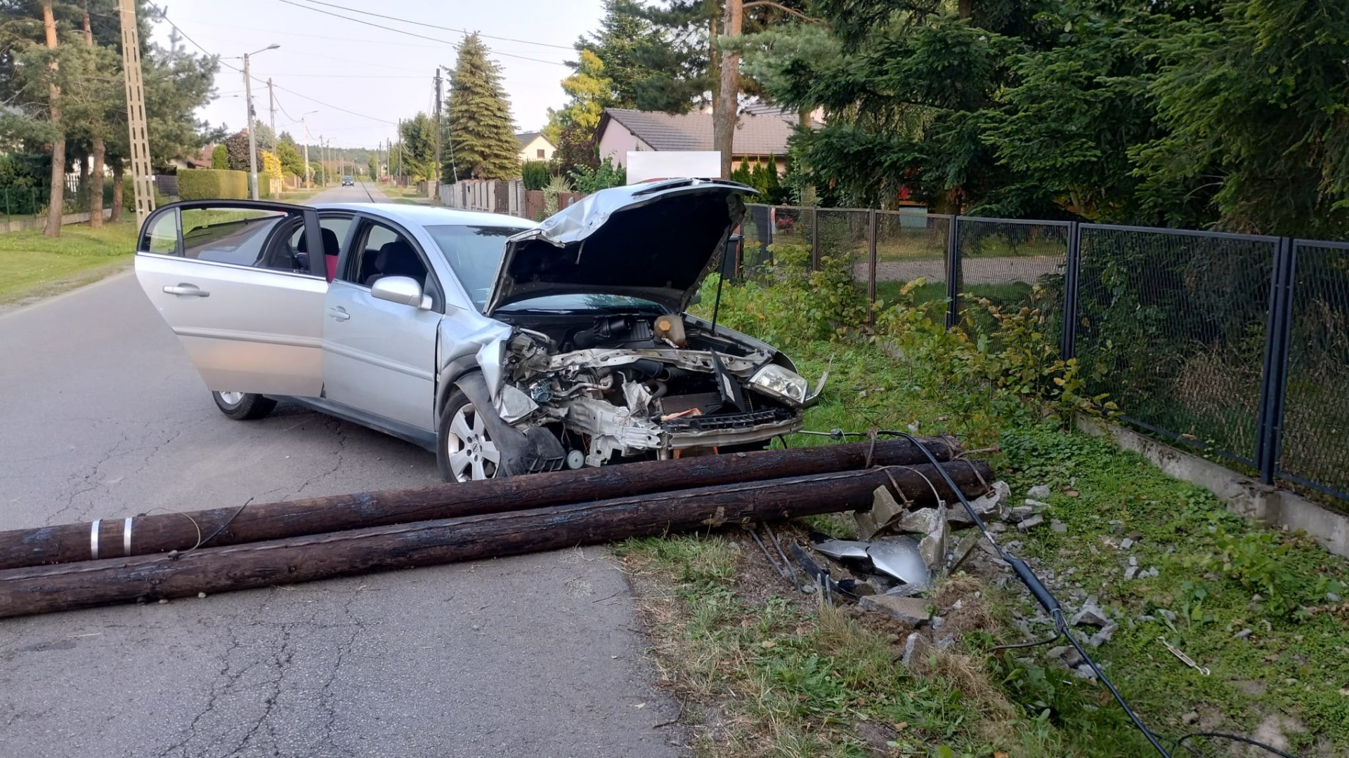 Jawiszowice. Pijana kobieta w ciąży spowodowała wypadek. W samochodzie było dziecko