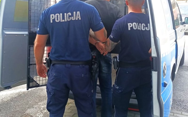 Oświęcim. Policjanci zatrzymali 40-latka podejrzewanego o napaść seksualną na dziecko