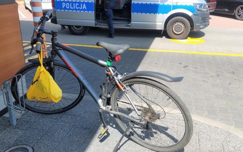 Oświęcim: Dzielnicowy po służbie zatrzymał 17-latka przyłapanego na kradzieży piwa