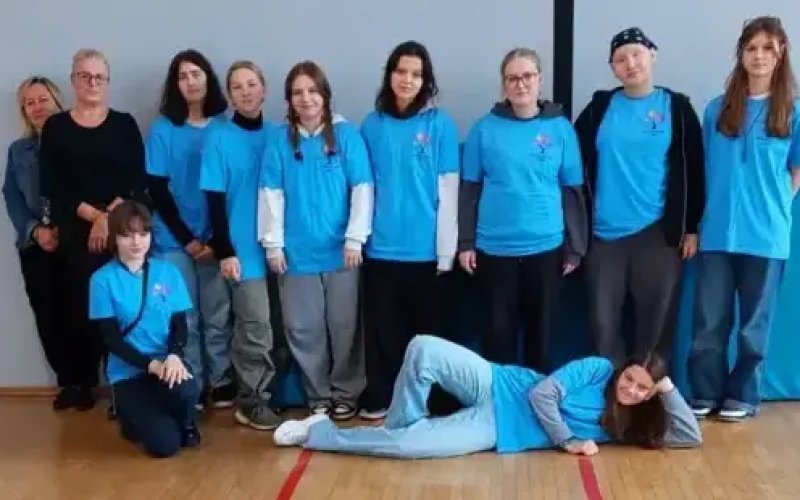 Wolontariusze ze ZSP nr 3 w Kętach wsparli zawodników olimpiad specjalnych