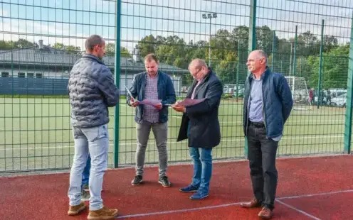 Podpisano umowę na remont boiska wielofunkcyjnego na kęckim Orliku!