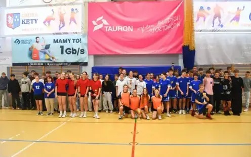 Zawody o Puchar Burmistrza Gminy Kęty w koszykówkę dla szkół podstawowych rozegrane