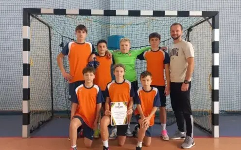 Szkoła w Malcu na podium w Powiatowych Igrzyskach Halowej Piłki Nożnej!