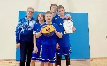 Koszykarze z ZSP nr 3 wicemistrzami w Powiatowych Igrzyskach Dzieci w Koszykówce 3x3 Chłopców