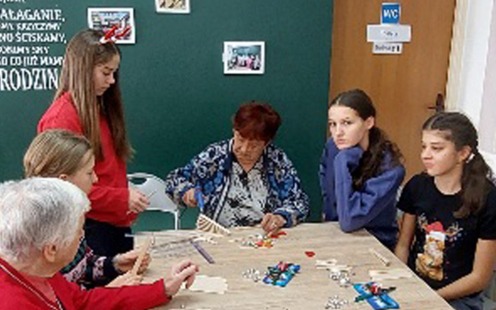 Warsztaty Świąteczne pełne ciepła i radości - spotkanie z seniorami