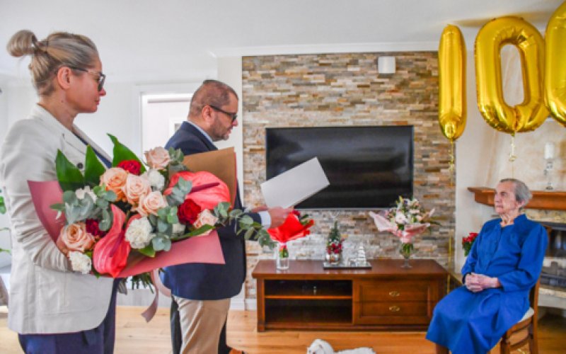 Sto lat pani Emilii!