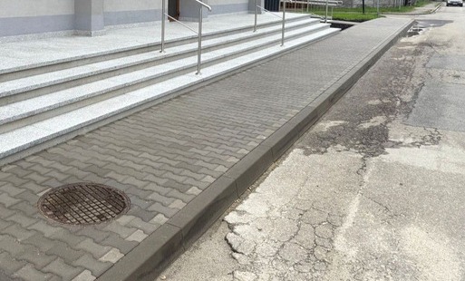 Remont ul. Szpitalnej w Kętach obok Domu Pogrzebowego