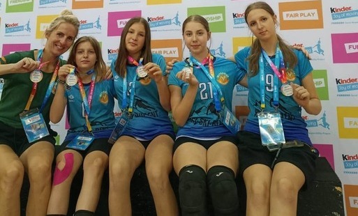 Victoria Witkowice 15 drużyną w Polsce! Ogromny sukces młodych zawodniczek w ogólnopolskich mistrzostwach minisiatkówki!