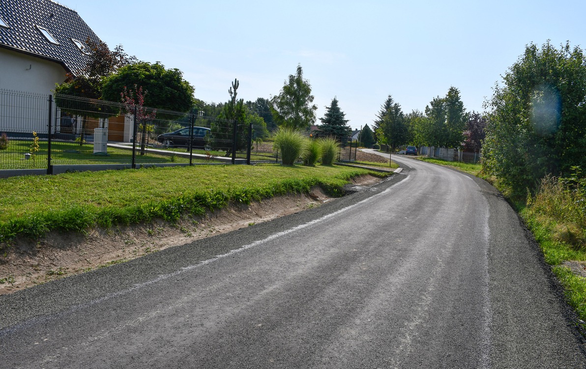 Nowe odcinki dróg w gminie odebrane!