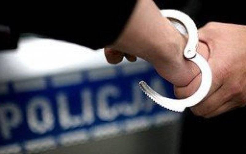 Podali się za pracowników wodociągów i okradli mieszkankę Kęt. Policja szuka oszustów!