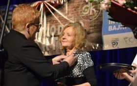 Honorowe odznaczenie "Zasłużony dla Kultury Polskiej" dla pani Marii Karaim