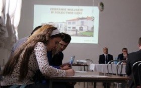 Relacja z zebrania wiejskiego w Łękach