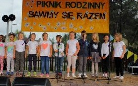 Piknik pod kapryśną chmurką