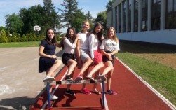 Wielcy, więksi, najwięksi kęckiej „Dwójki”