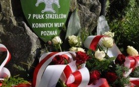 Oddali hołd poległym Żołnierzom w miejscach pamięci
