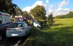 Wypadek samochodowy na ul. Oświęcimskiej w Nowej Wsi