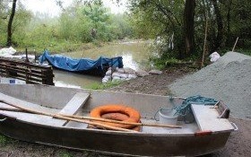 W Bielanach układają worki z piaskiem, jednak to działania prewencyjne