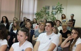 „Kopernik” podsumowuje praktyki w Anglii na spotkaniu z kolejnymi kandydatami do wyjazdu…