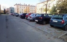 Rozbudowa parkingu na os. Królickiego zakończona