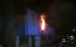 Pożar w środku nocy w Nowej Wsi