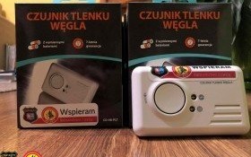 10 rodzin otrzymało czujniki czadu od kęckich strażaków