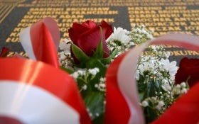 Uczcili pamięć zamordowanych - uroczystości w "Dąbrowskiej"