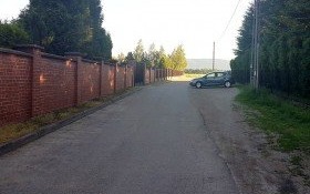 Będą miejsca parkingowe przy bocznej bramie cmentarza w Bulowicach