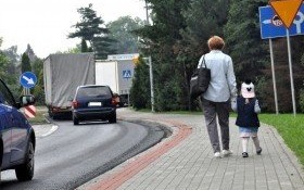 Chodnik przy ul. Sienkiewicza w Kętach już służy mieszkańcom