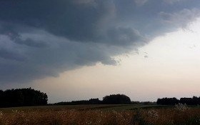 Prognoza na dziś – przewidywane burze i drobny grad