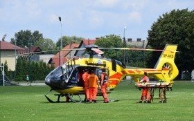 Os. Sikorskiego - Kobieta wypadła z mieszkania przez okno