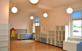 Zakończyło się malowanie sal w przedszkolu nr 8 w Kętach