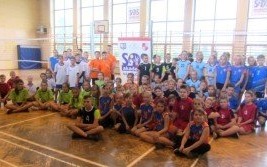 Inauguracja rozgrywek Akademii Siatkówki w Kętach