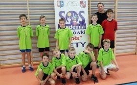 Uczniowie SP nr 2 na turnieju mini piłki siatkowej