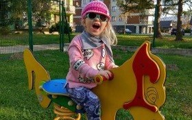 Pomóż Liliance znaleźć zagubione okulary!