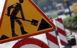 Trwają pozimowe remonty nawierzchni dróg