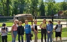 Młodzi żacy z Gminy Kęty z wizytą w krakowskim ZOO