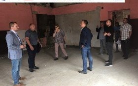 Plac budowy przekazany. Kamienica do remontu