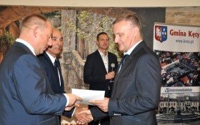 Czas gratulacji, podziękowań i awansów - Dzień Edukacji Narodowej w Gminie Kęty