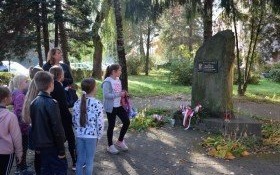 Uczestniczymy w akcji MEN "Szkoła pamięta"