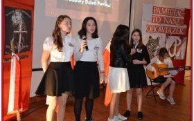 Pamiętać to nasz obowiązek – Narodowy Dzień Pamięci Żołnierzy Wyklętych w kęckiej „Jedynce”