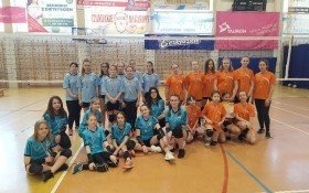 Witkowice awansują do powiatu w minisiatkówce dziewcząt w rozgrywkach SZS