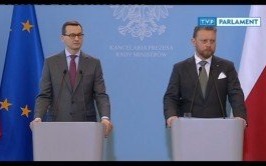 Trwa konferencja premiera. Od poniedziałku szkoły i przedszkola zamknięte