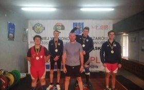 Kęccy sztangiści ze złotymi medalami!