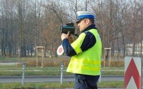 Przesadził z prędkością. Stracił prawo jazdy