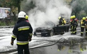 W czasie jazdy zapalił się samochód, który prowadziła kobieta z sądowym zakazem kierowania