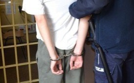 Przestępca drogowy usiłował przekupić policjantów