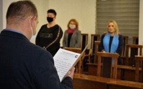 Gratulacje, podziękowania i awanse zawodowe. Nauczyciele złożyli ślubowanie