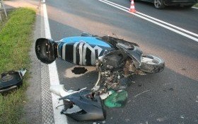 Wypadek w Bulowicach. Zderzenie skutera z busem