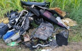 Służby namierzyły kolejnych sprawców porzucenia części samochodowych