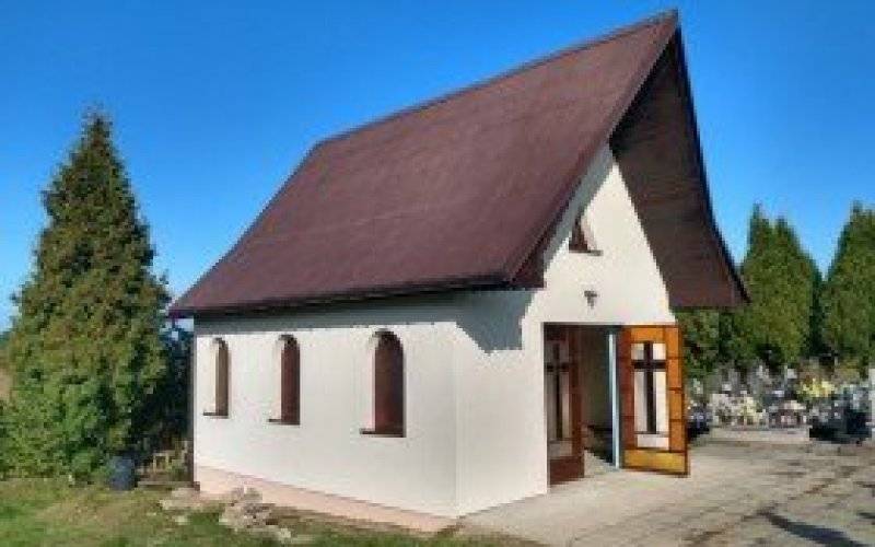 Kaplica cmentarna w Witkowicach jak nowa
